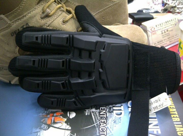 GUANTES ROBOCOP IMP. M